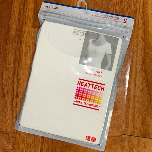 Brand New in Packaging Uniqlo HEATTECH Scoop Neck Short-Sleeve T-Shirt - Picture 2 of 7